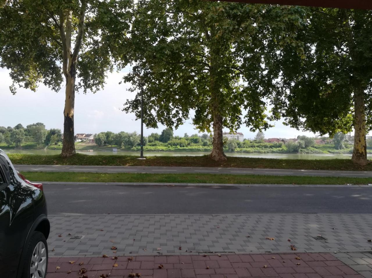 Guesthouse Sava Slavonski Brod Eksteriør billede
